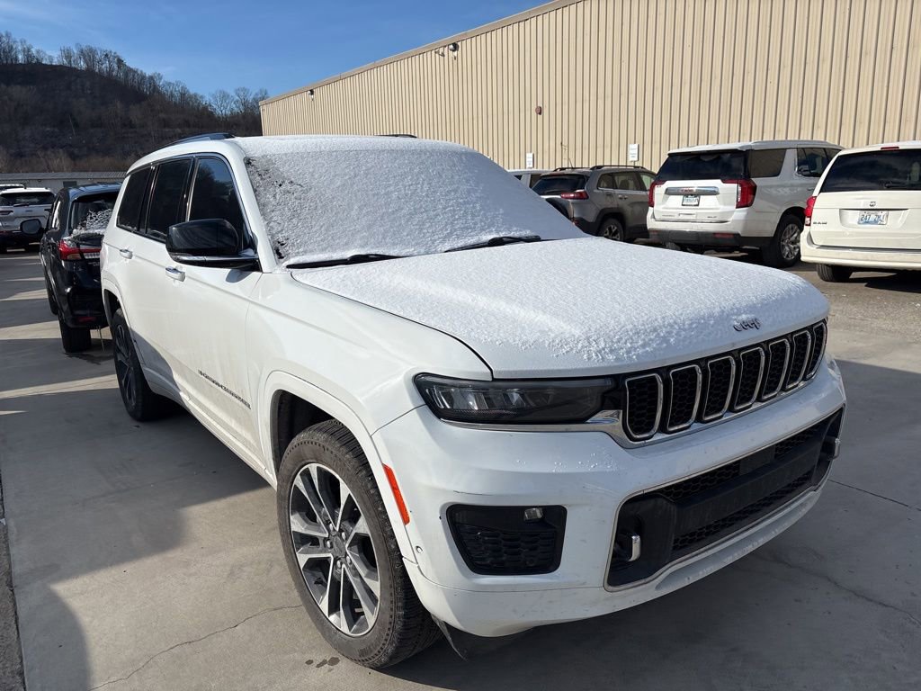 Used 2021 Jeep Grand Cherokee L Overland w/ Luxury Tech Group IV image 3