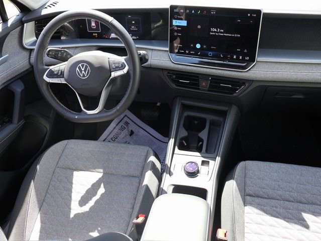 Used 2025 Volkswagen Tiguan S AWD/4WD image 13