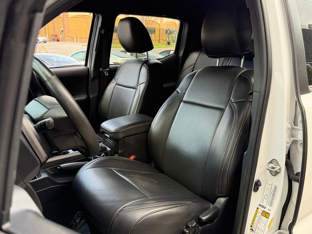 Used 2019 Toyota Tacoma TRD Off-Road image 26