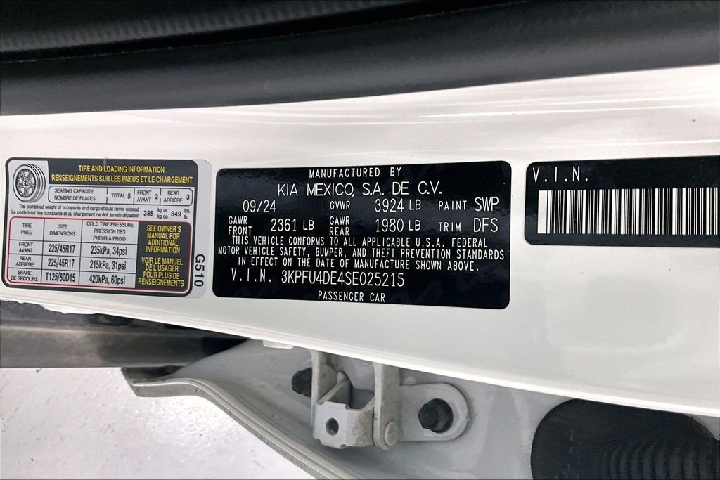 Used 2025 Kia K4 EX image 31