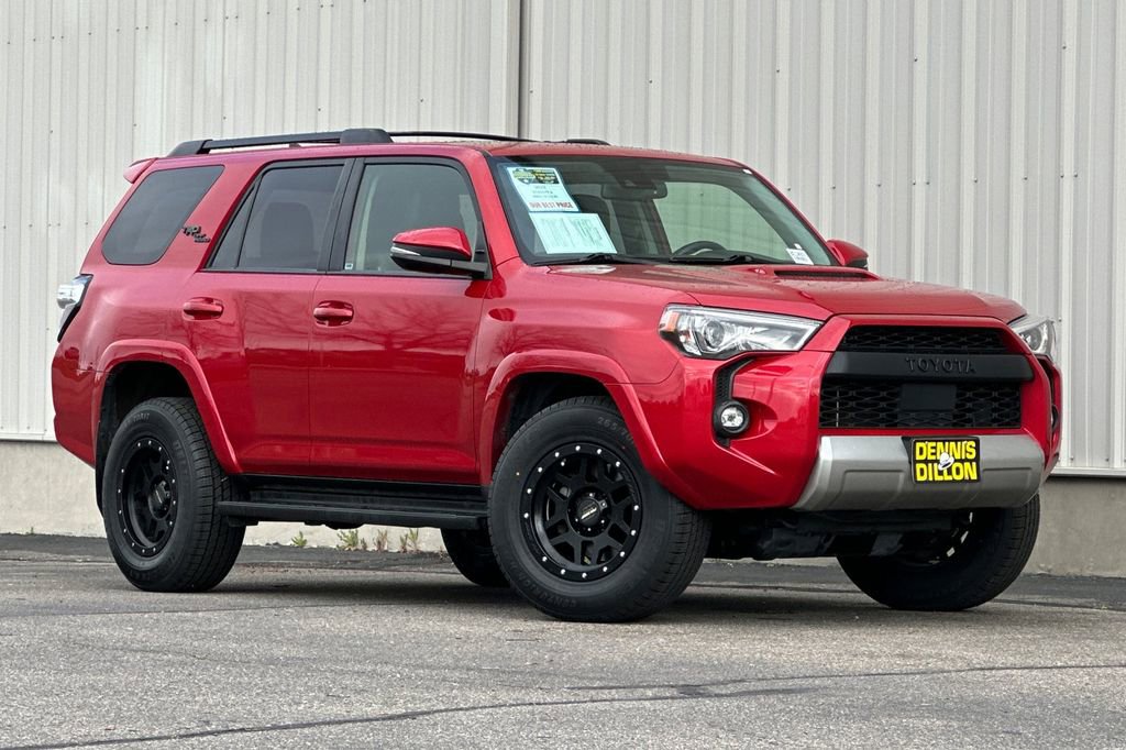 Used 2021 Toyota 4Runner TRD Off-Road Premium w/ Moonroof Package AWD/4WD image 2