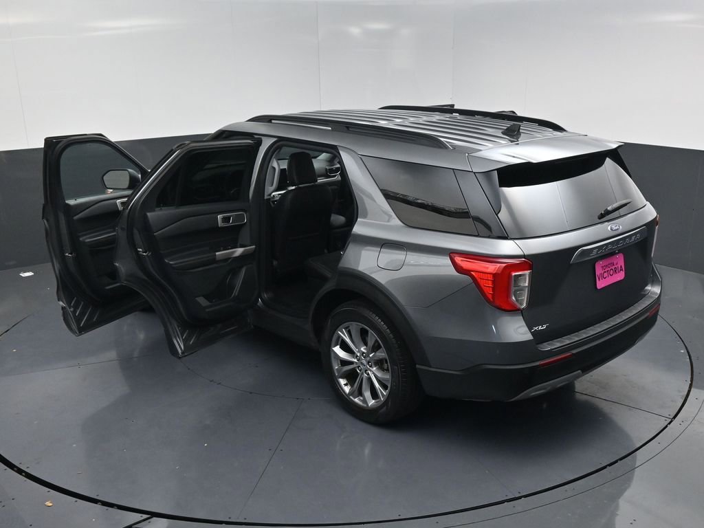 Used 2023 Ford Explorer XLT w/ Equipment Group 202A image 23