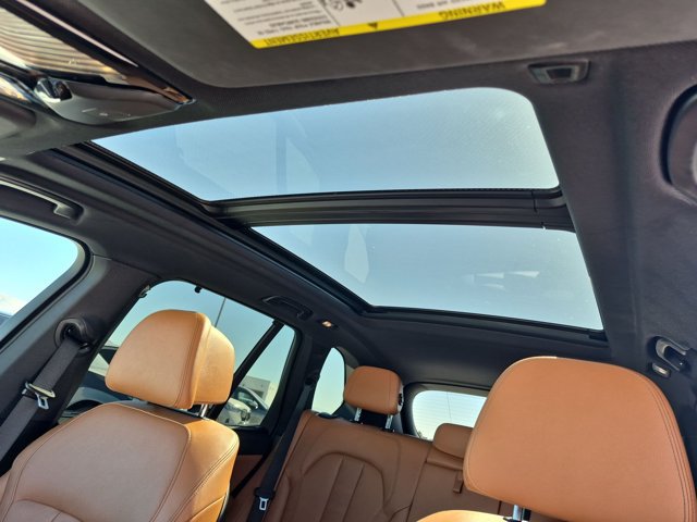 Used 2022 BMW X5 M50i w/ Executive Package AWD/4WD image 19