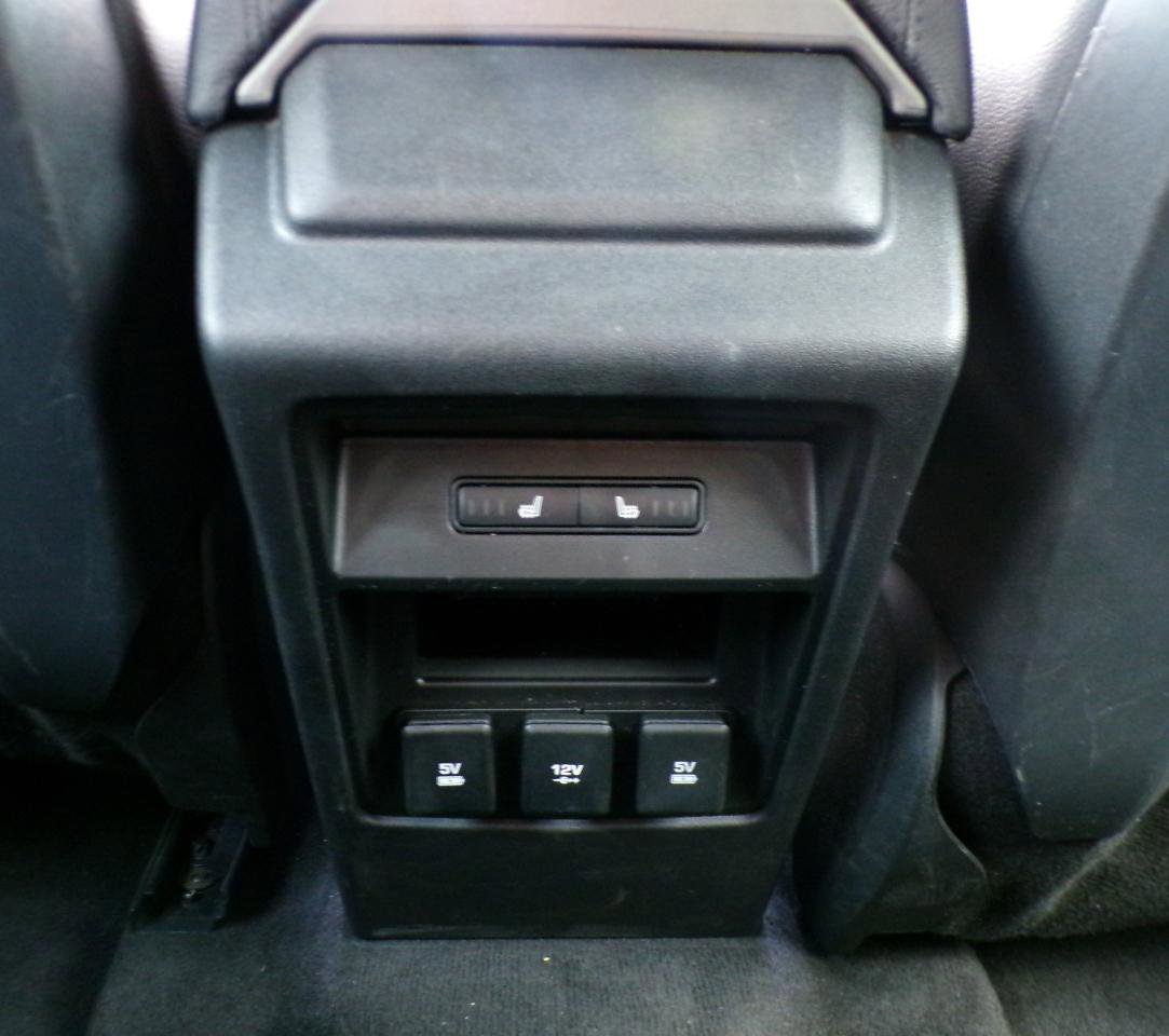 Used 2019 Land Rover Discovery Sport image 38