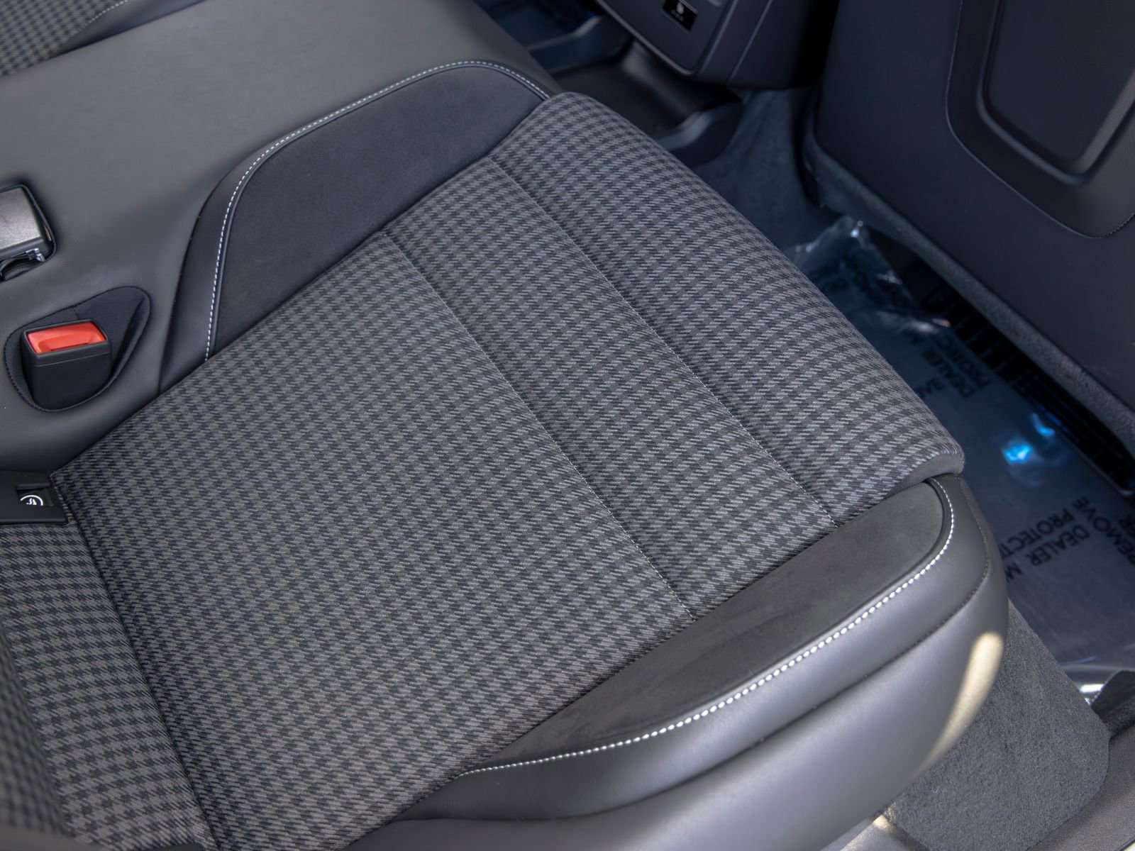 Certified 2025 Porsche Taycan 4S image 49