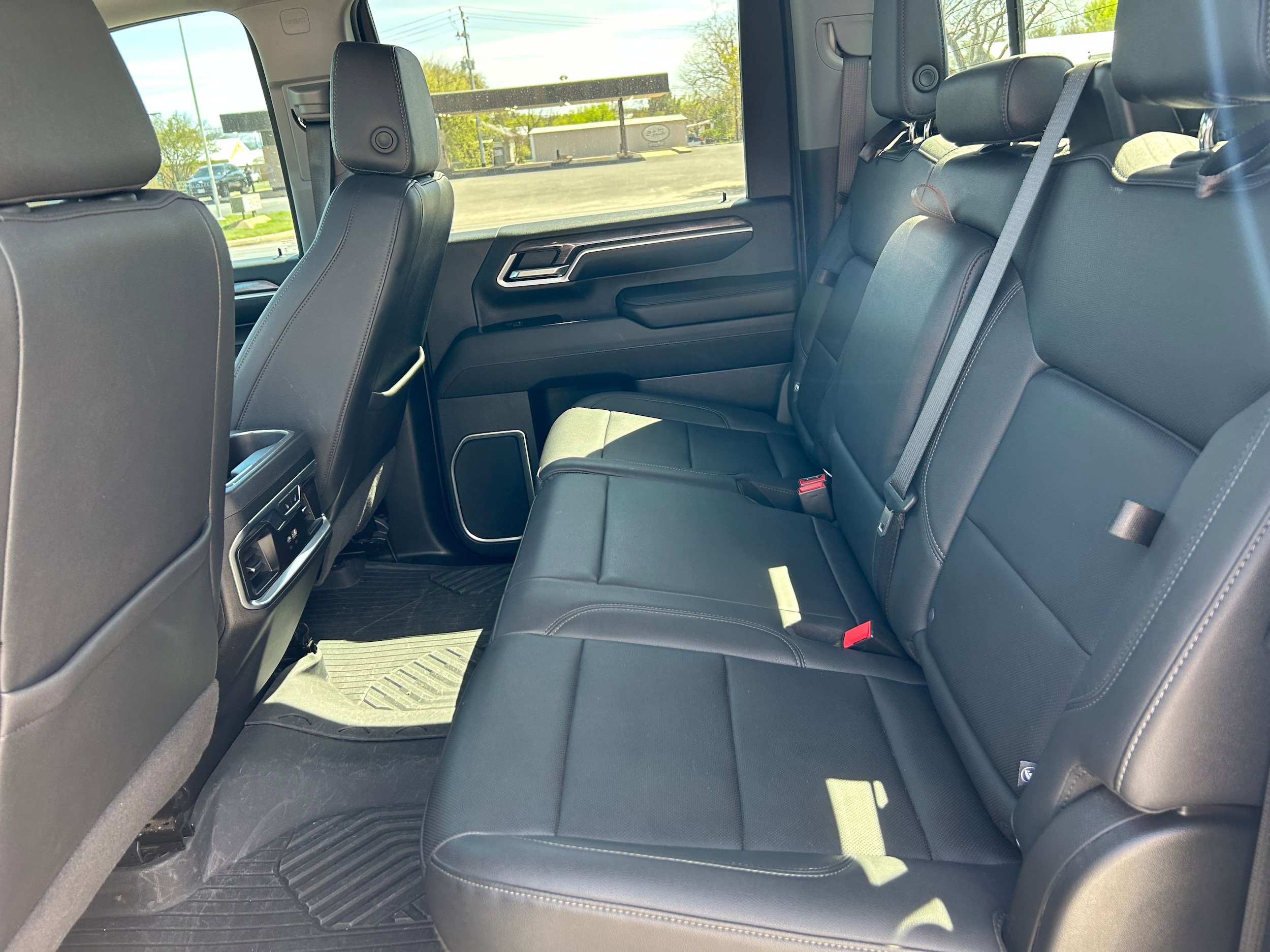 Used 2024 Chevrolet Silverado 2500 LTZ w/ LTZ Plus Package image 36