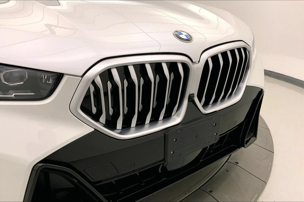 Certified 2026 BMW X6 xDrive40i w/ Climate Comfort Package AWD/4WD image 29