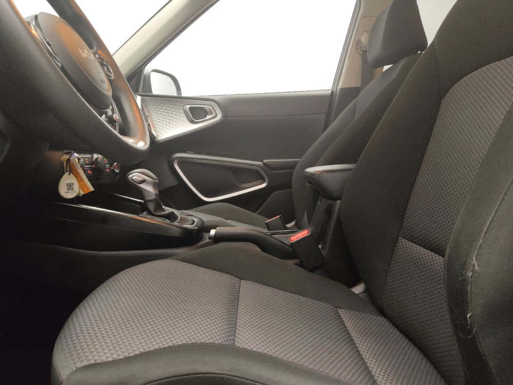Used 2022 Kia Soul LX w/ Technology Package FWD image 17