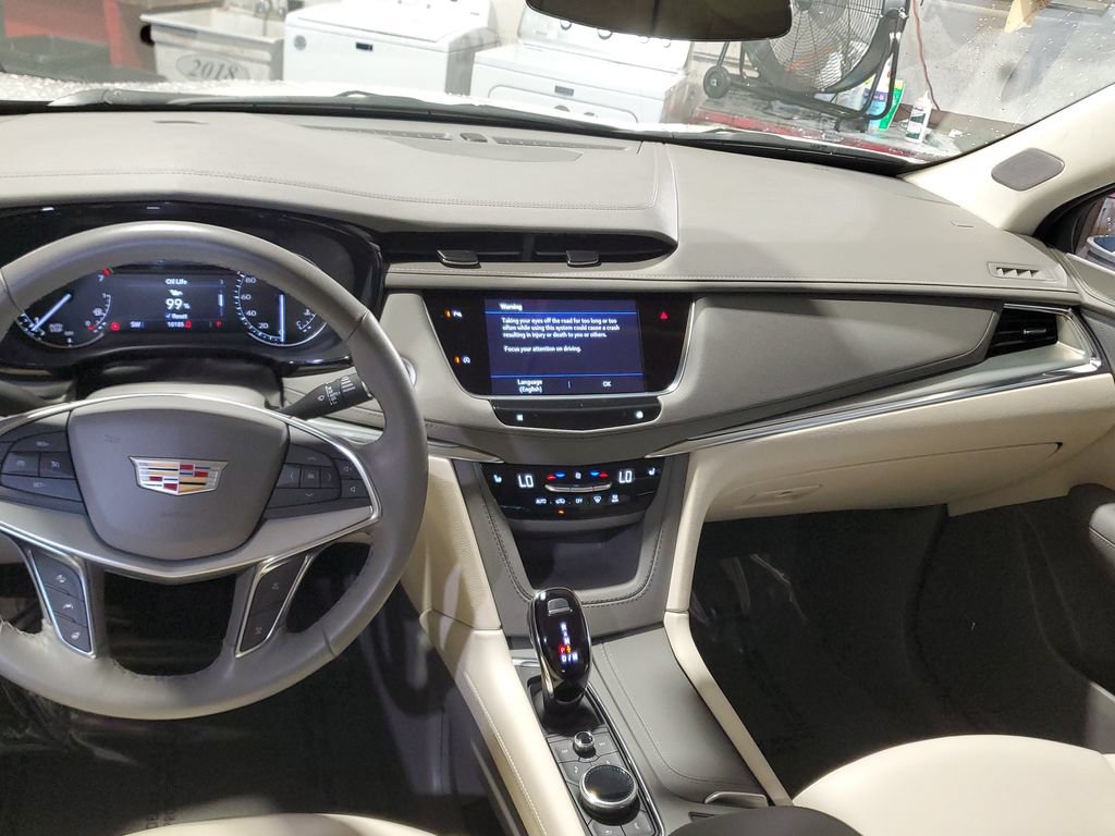 Certified 2023 Cadillac XT5 Premium Luxury w/ LPO, Premium Carpet Package FWD image 19