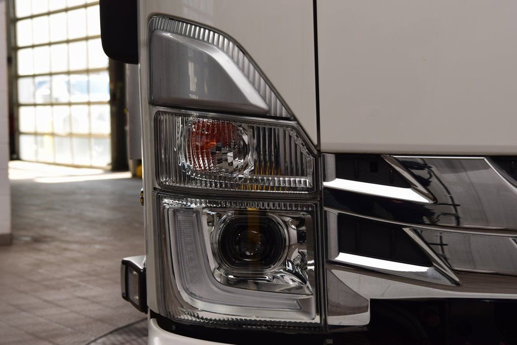 Used 2024 Chevrolet Low Cab Forward 5500XG image 6