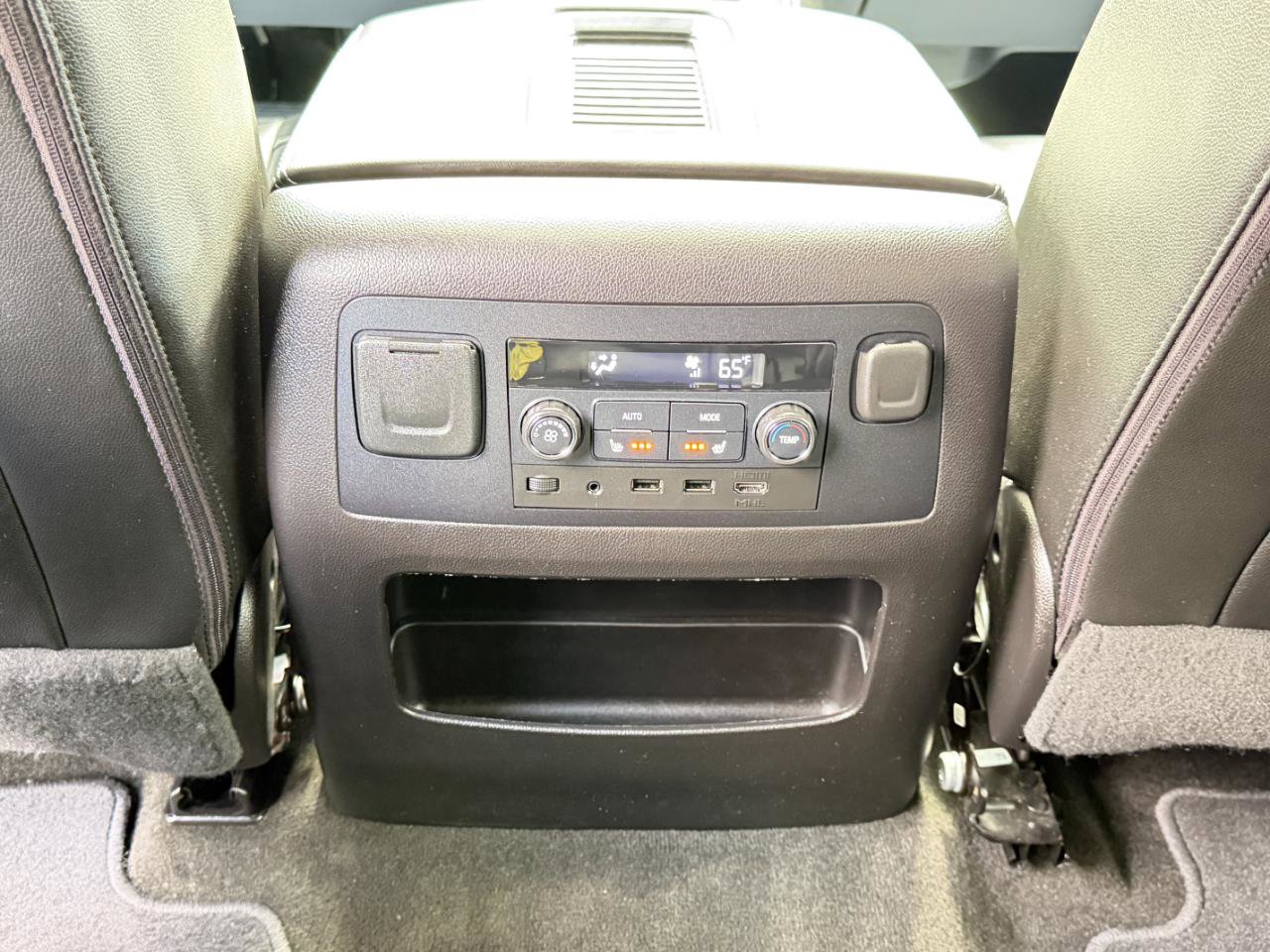 Used 2017 Chevrolet Tahoe LT image 33