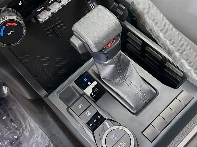 Used 2025 Toyota Tacoma TRD Sport image 17