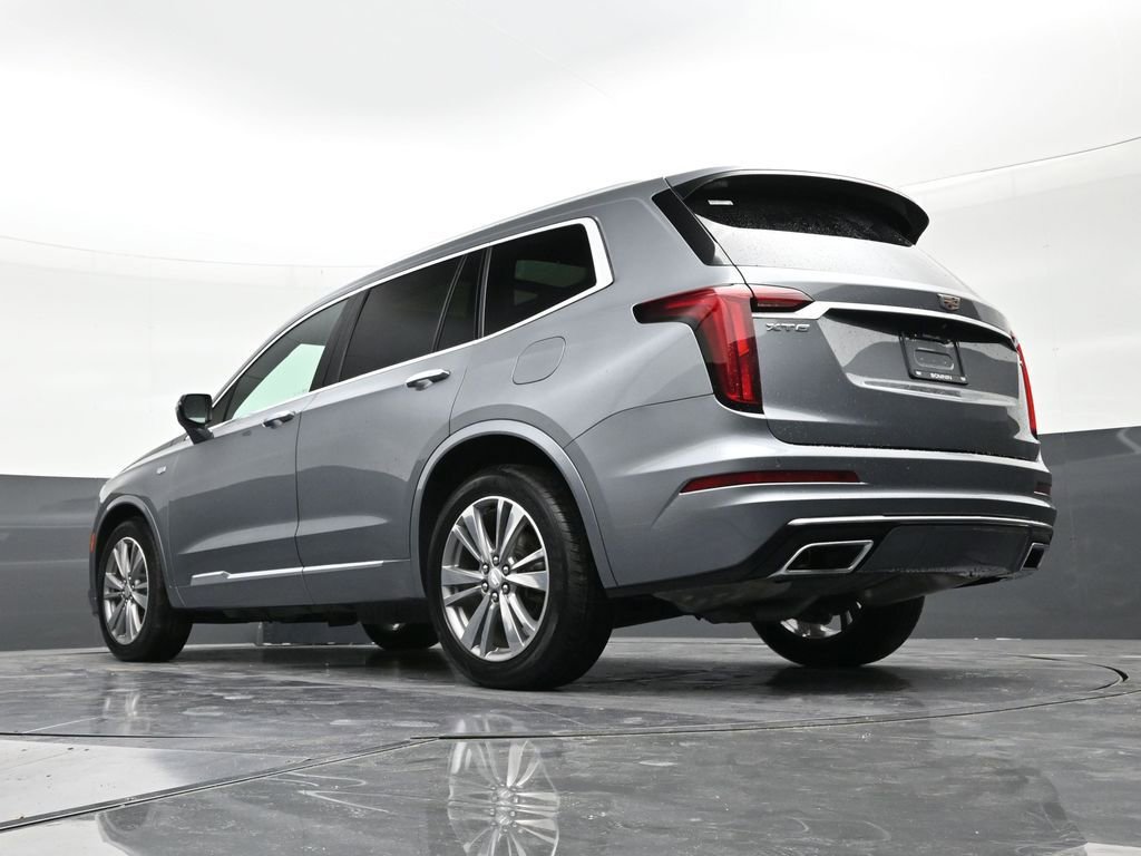 Certified 2022 Cadillac XT6 Premium Luxury image 22
