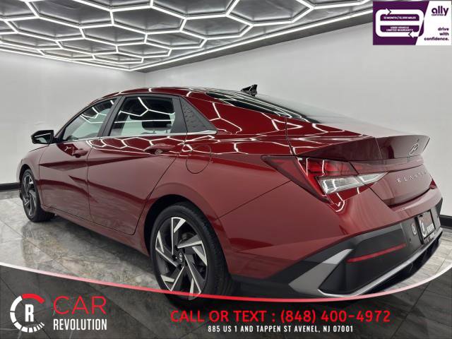 Used 2024 Hyundai Elantra Limited FWD image 4