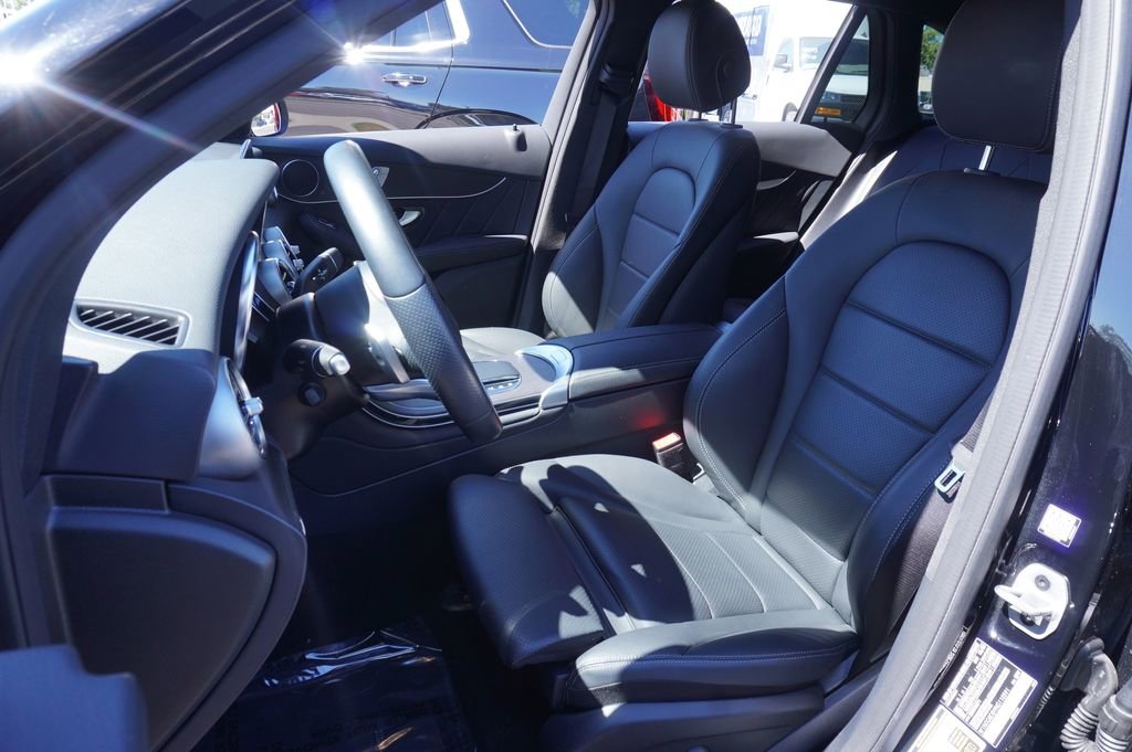 Used 2022 Mercedes-Benz GLC 300 image 13