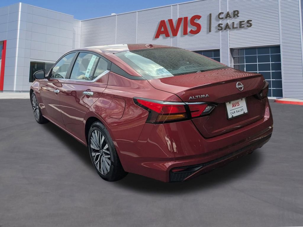 Used 2024 Nissan Altima 2.5 SV image 7