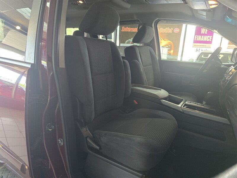 Used 2012 Nissan Armada SV AWD/4WD image 16