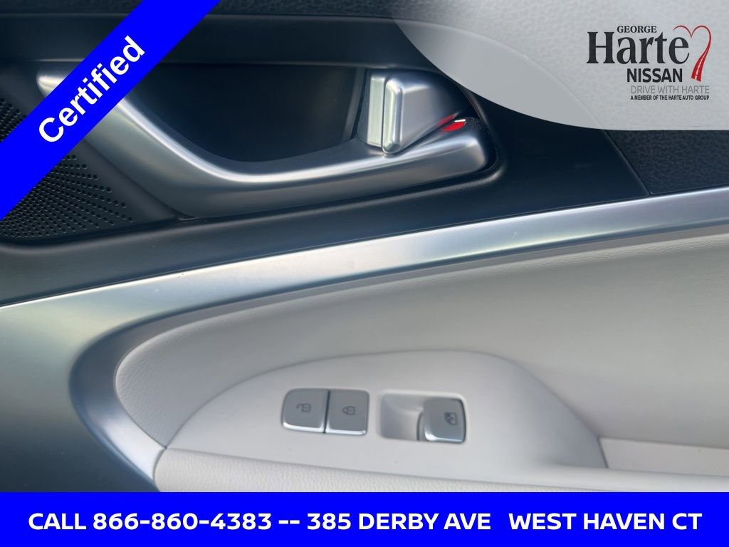 Used 2024 Genesis G70 2.5T image 41