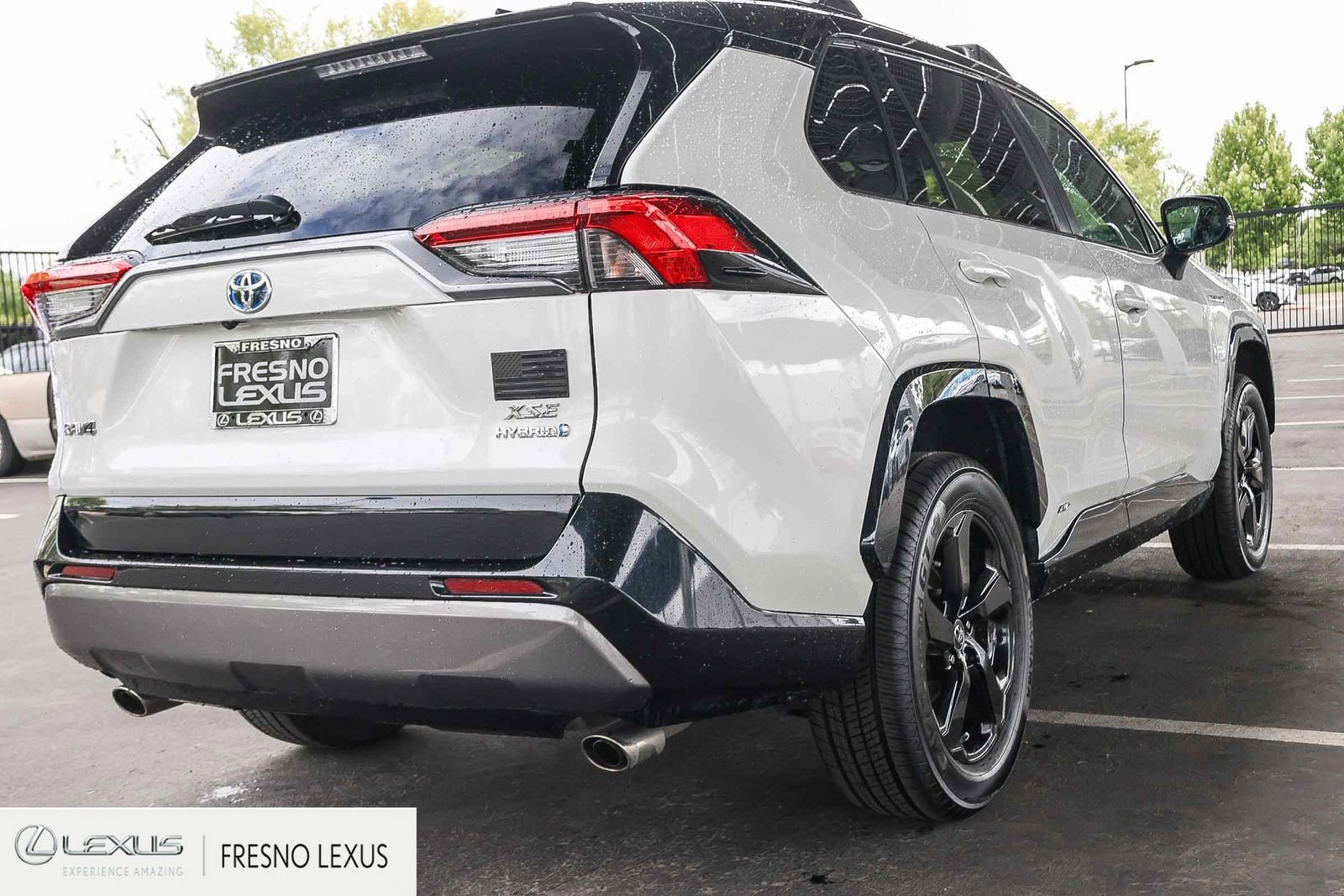 Used 2021 Toyota RAV4 XSE w/ XSE Grade Weather Package AWD/4WD image 6