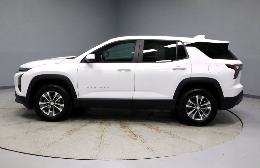 Used 2025 Chevrolet Equinox LT AWD/4WD image 8