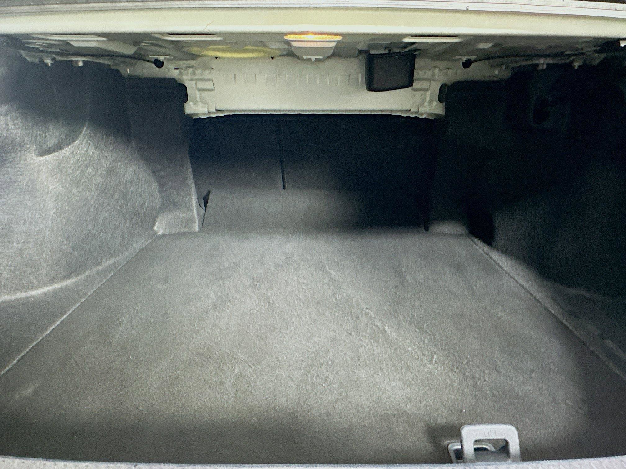 Used 2025 Toyota Camry LE image 28