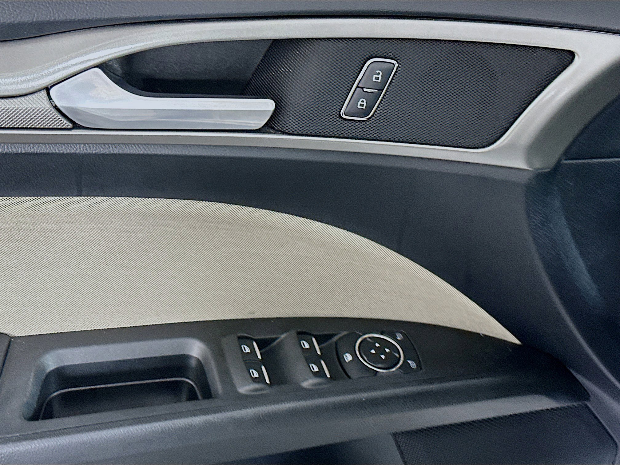 Used 2019 Ford Fusion S image 15