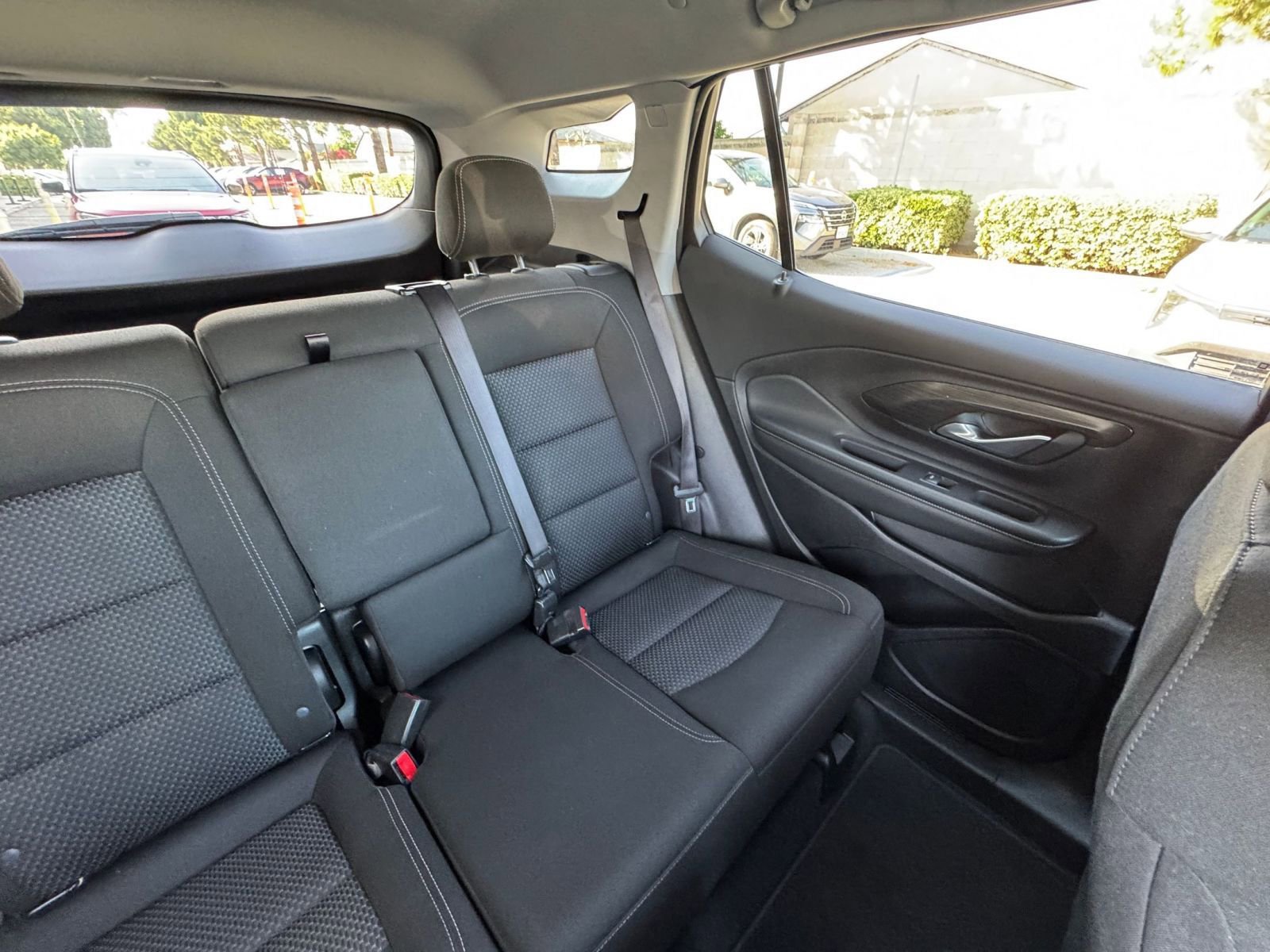 Used 2024 GMC Terrain SLE FWD image 36