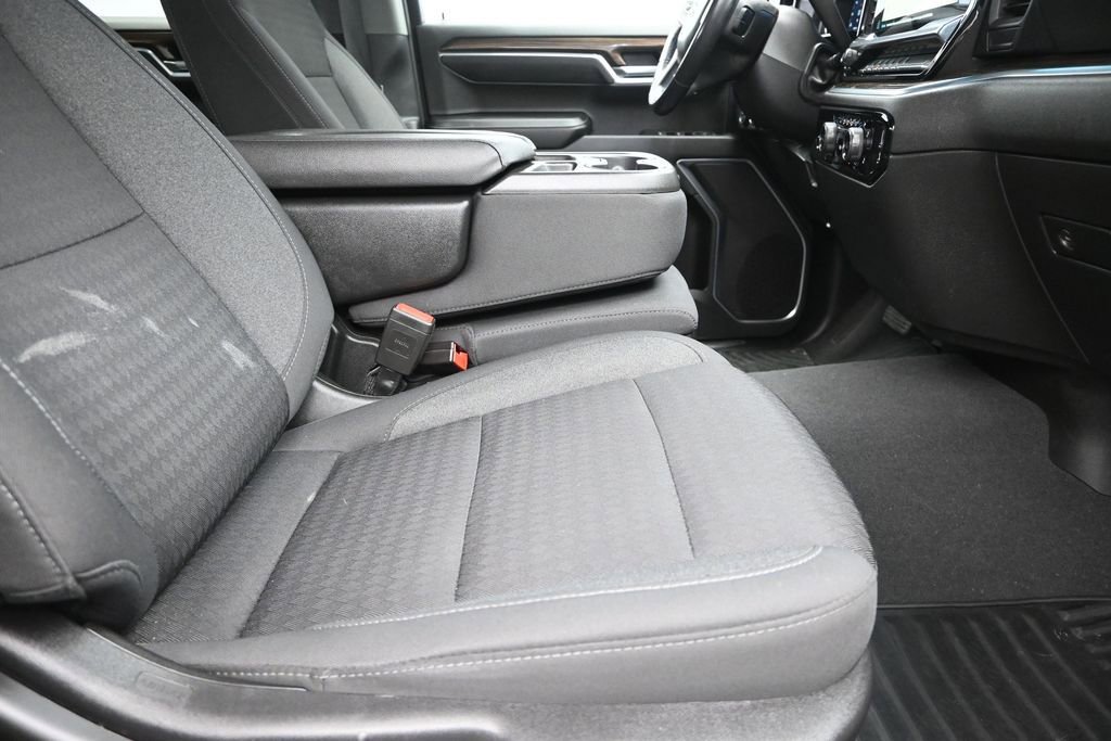 Used 2023 Chevrolet Silverado 1500 LT AWD/4WD image 25
