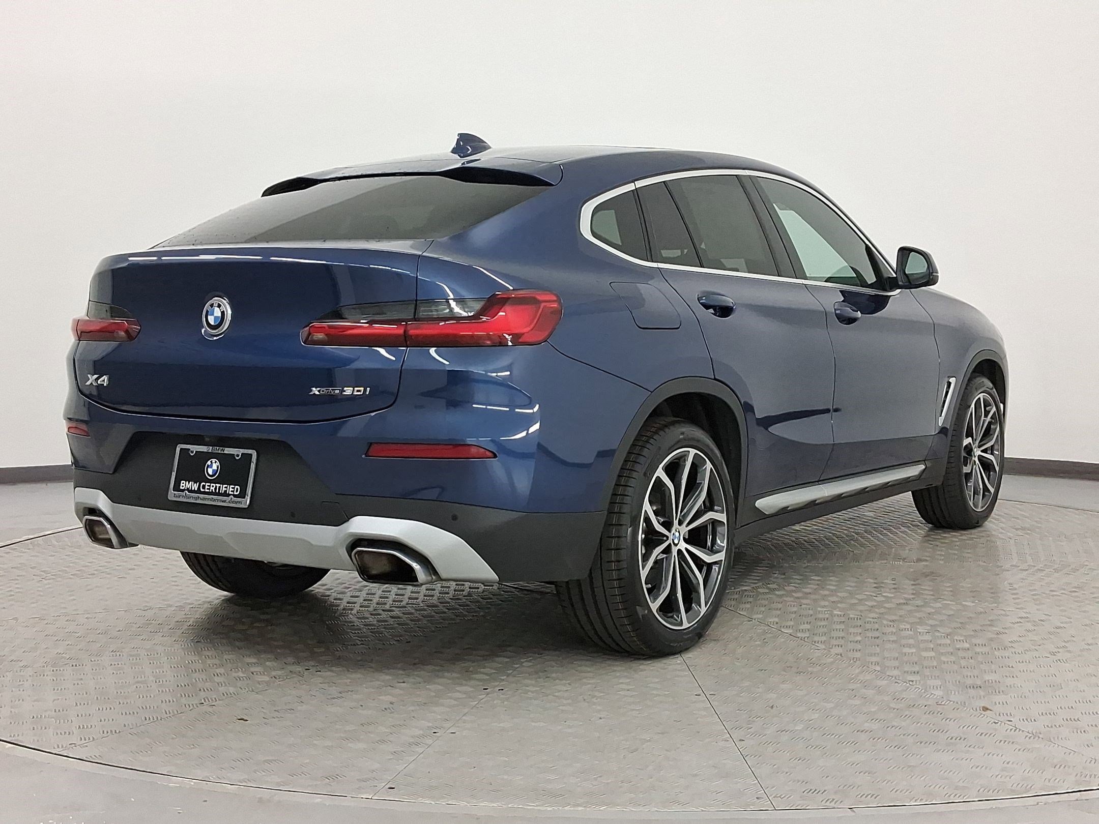 Certified 2023 BMW X4 xDrive30i image 9