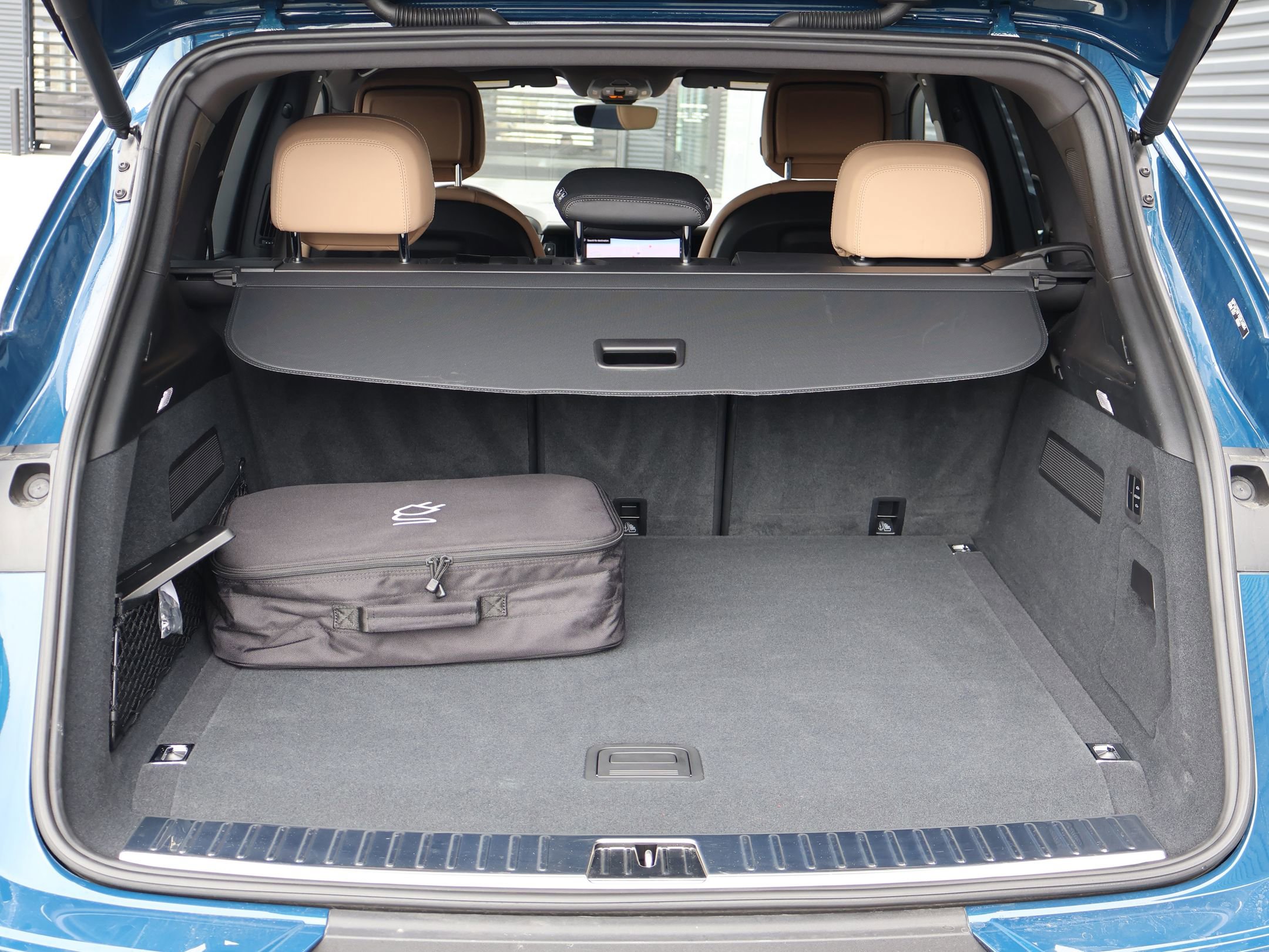 Certified 2025 Porsche Cayenne E-Hybrid image 26