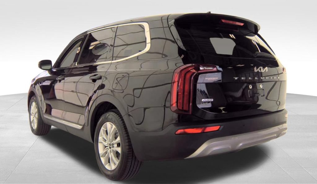 Used 2022 Kia Telluride LX AWD/4WD image 8
