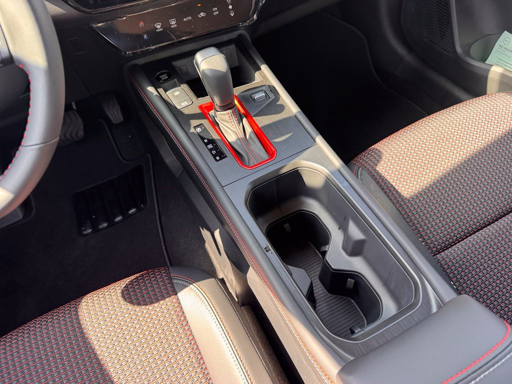 New 2026 Nissan Kicks SR FWD image 17