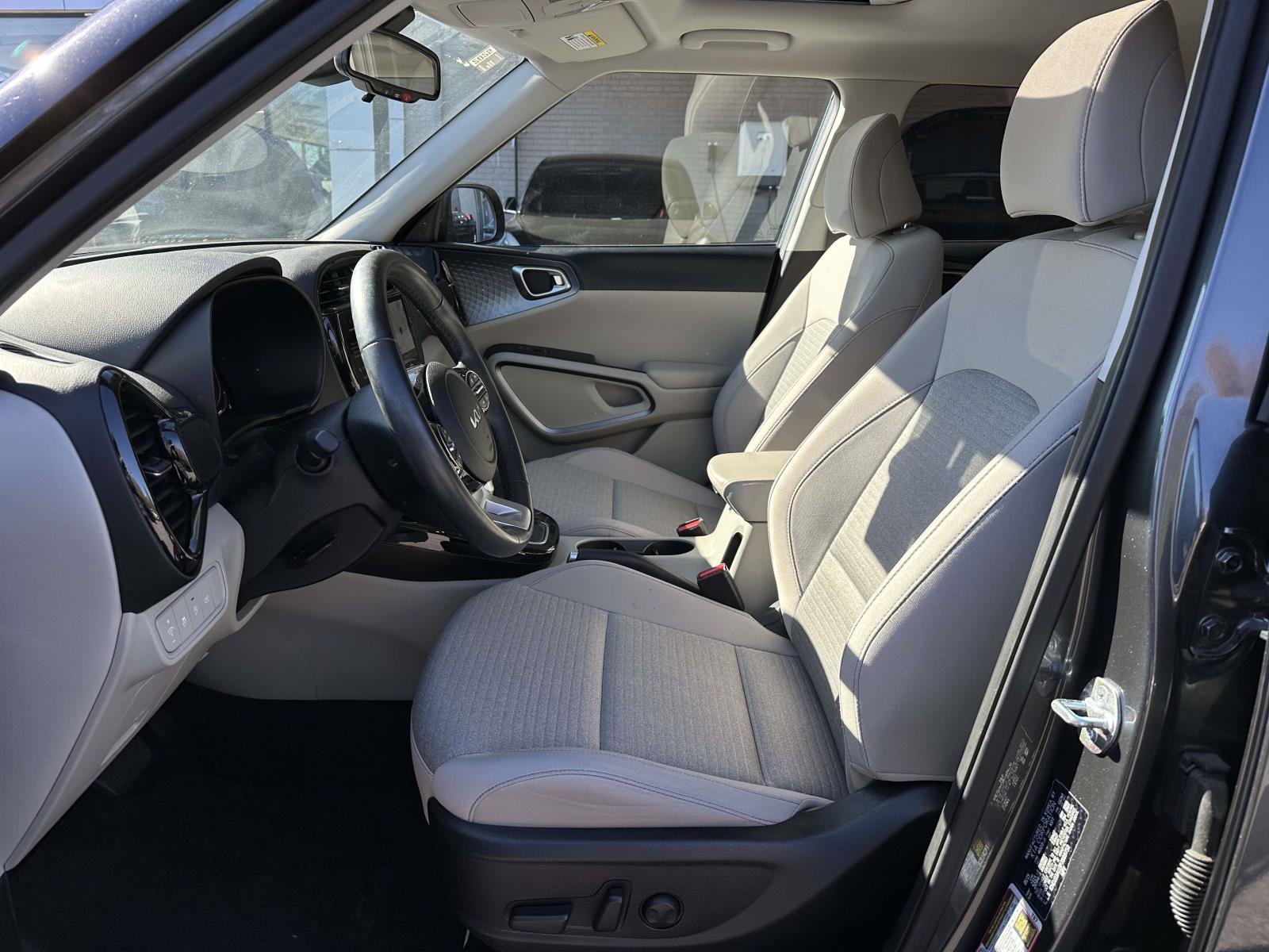 Certified 2023 Kia Soul EX image 14