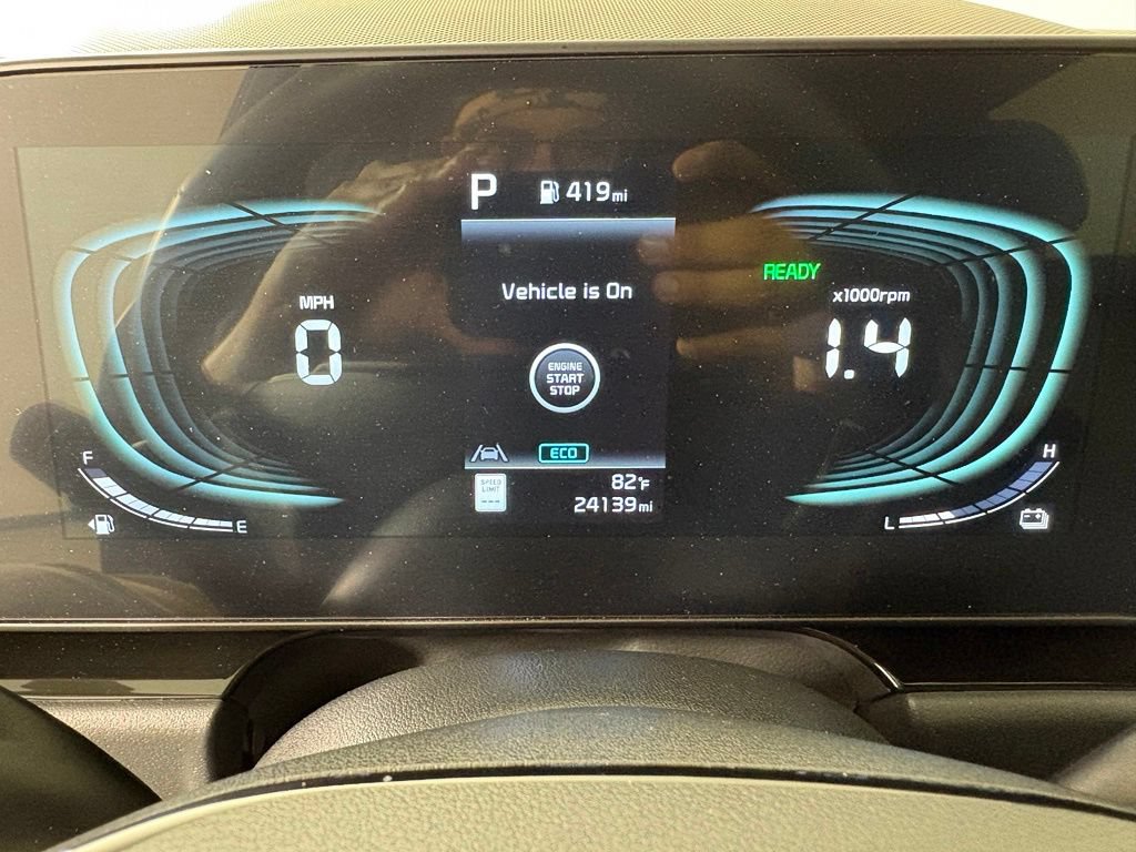 Used 2024 Kia Niro SX Touring FWD image 26
