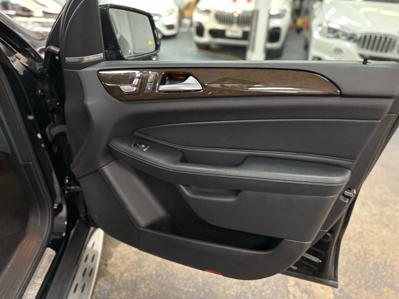 Used 2017 Mercedes-Benz GLE 350 4MATIC image 32