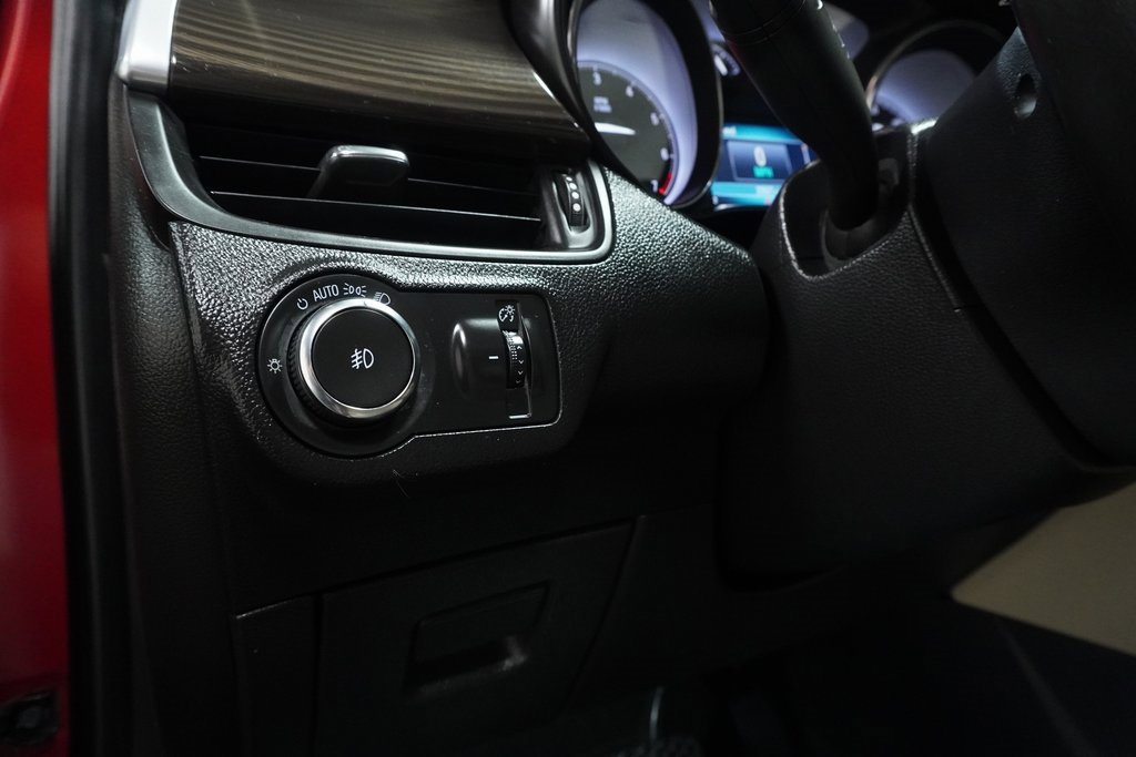 Used 2020 Buick Envision Preferred image 22