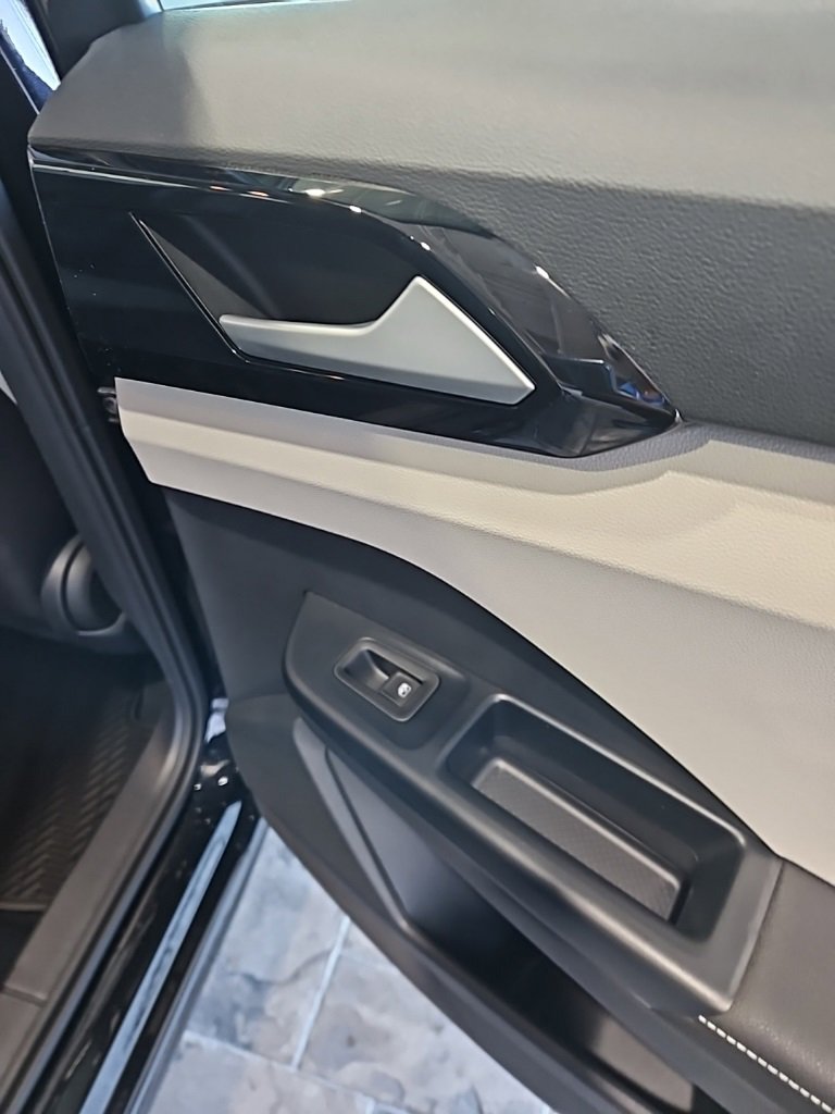 New 2026 Volkswagen Taos S image 16