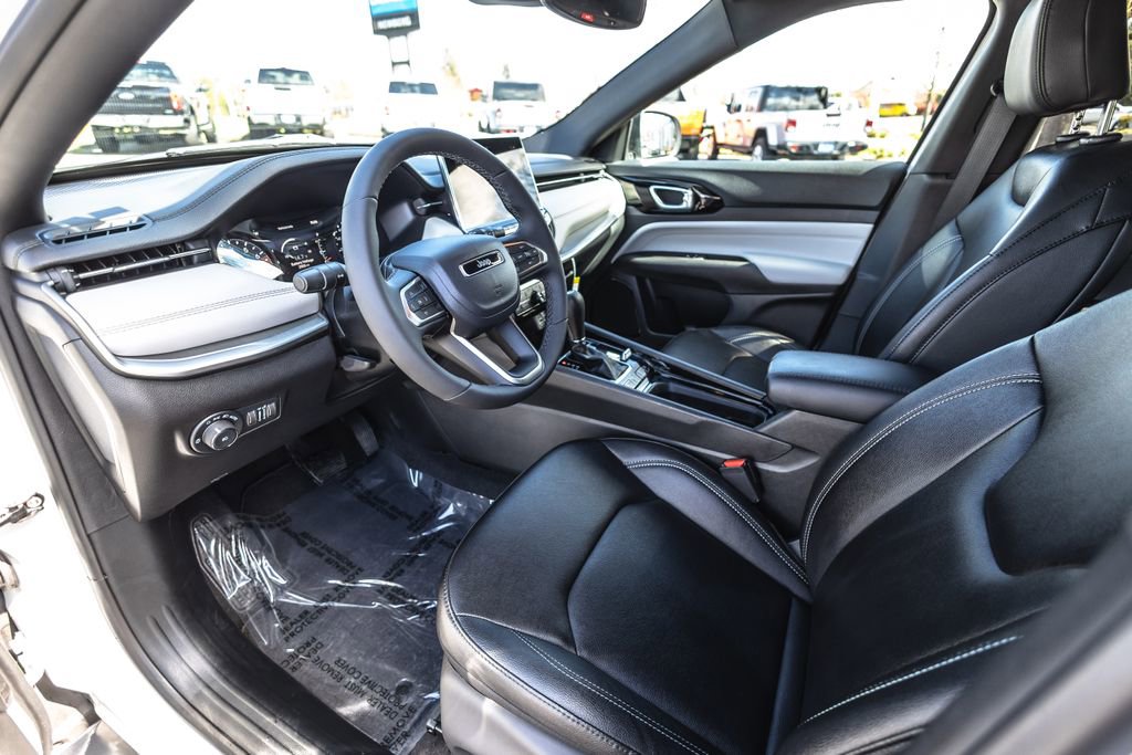 Used 2026 Jeep Compass Limited image 20