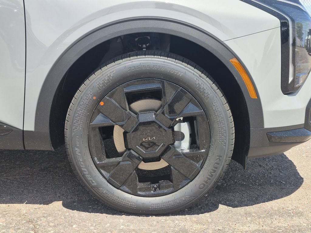 New 2026 Kia EV9 Land w/ Nightfall Edition Package AWD/4WD image 17