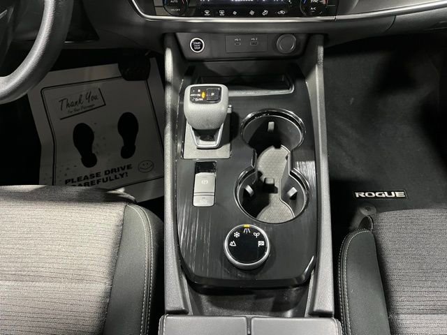 Used 2023 Nissan Rogue SV AWD/4WD image 18