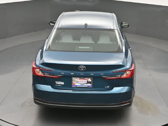 Used 2025 Toyota Camry LE FWD image 32