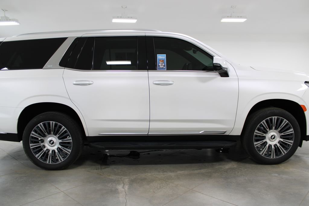 Used 2023 Cadillac Escalade Premium Luxury w/ LPO, Illumination Package RWD image 11