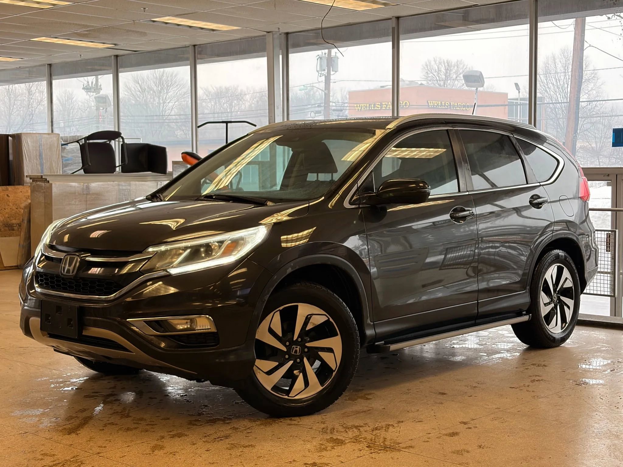 Used 2016 Honda CR-V Touring image 4