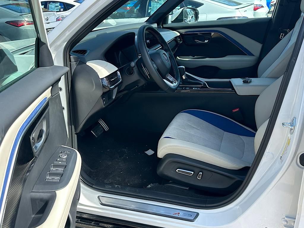 New 2025 Acura ADX A-Spec image 8