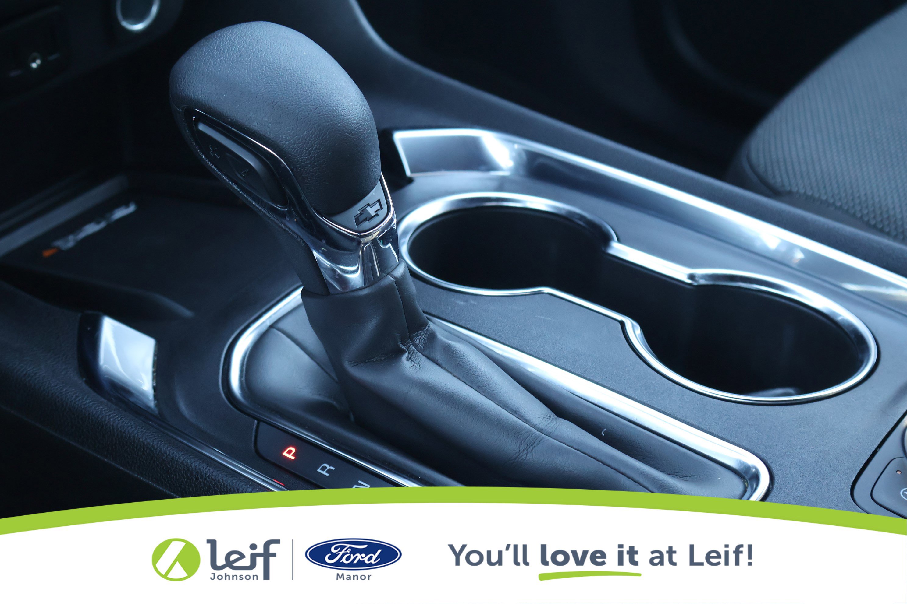 Used 2023 Chevrolet Traverse LT image 23