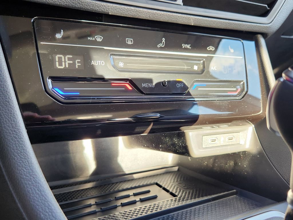 New 2026 Volkswagen Jetta SE FWD image 9