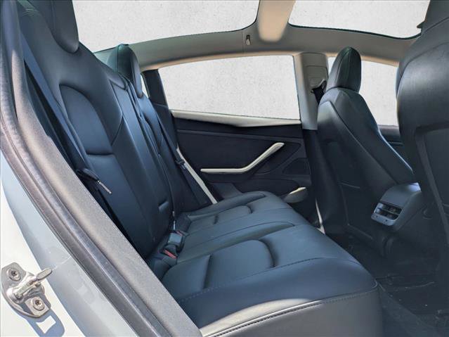Used 2020 Tesla Model 3 Standard Range Plus RWD image 19
