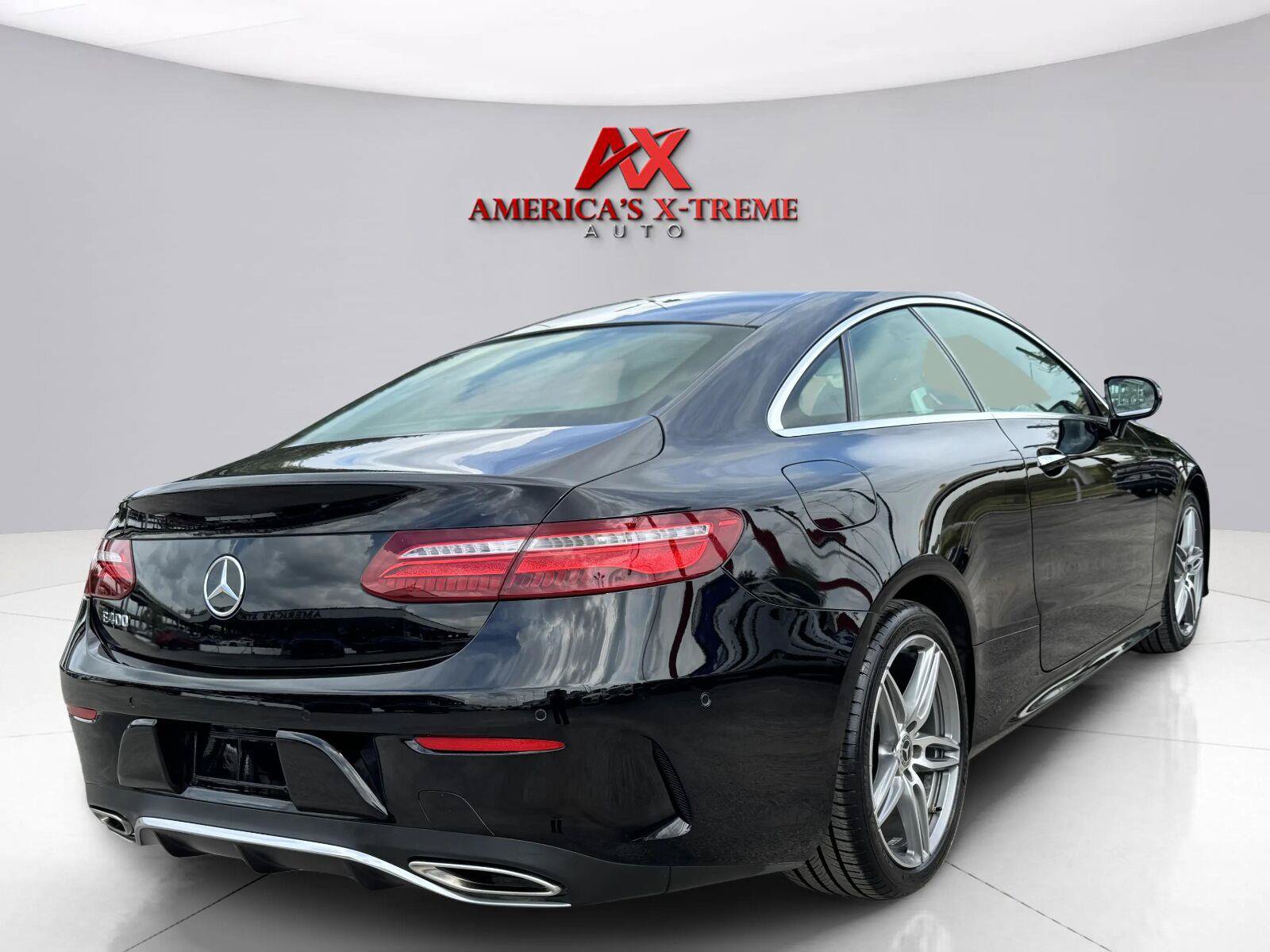 Used 2018 Mercedes-Benz E 400 Coupe image 5