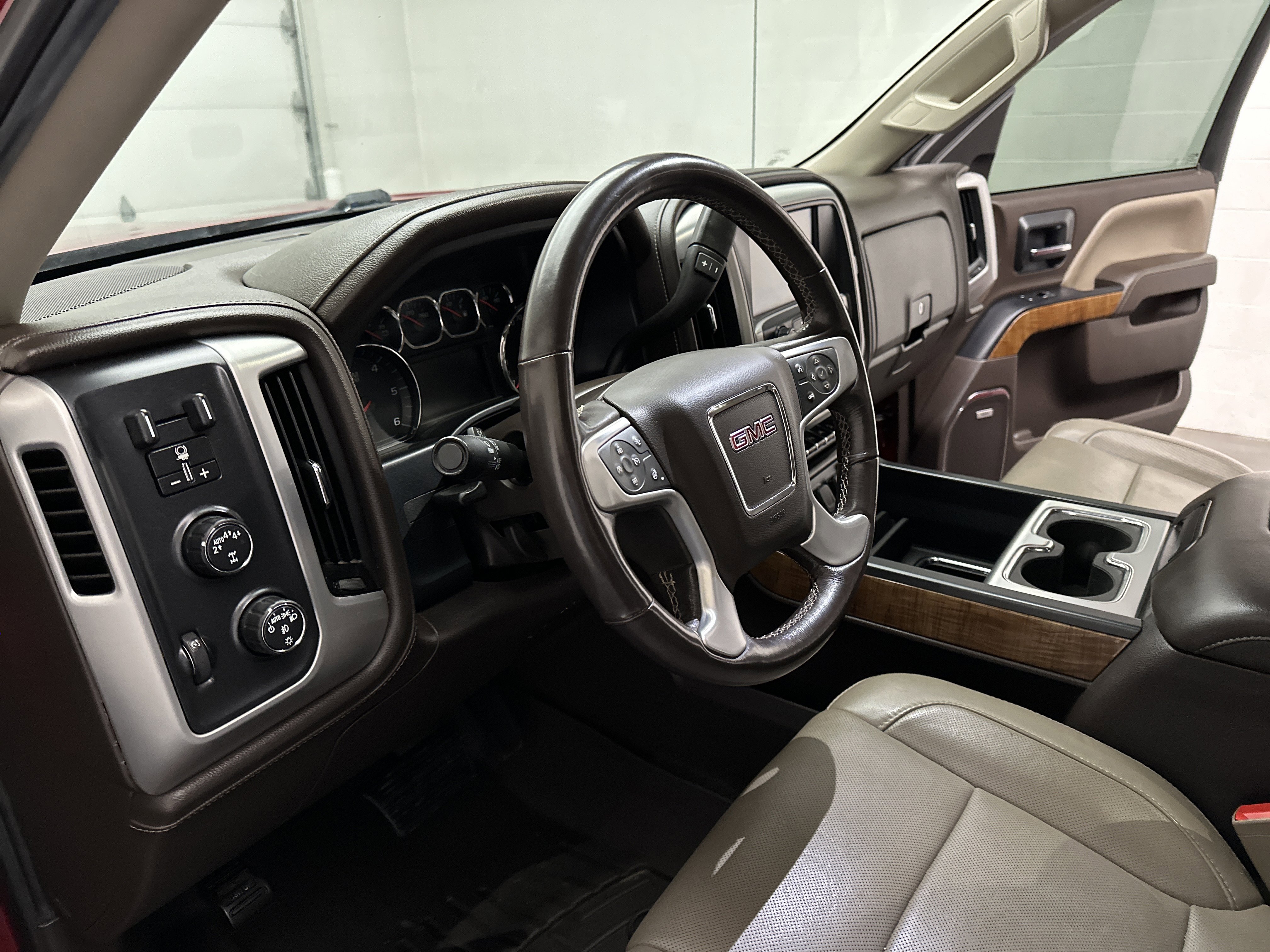 Used 2018 GMC Sierra 1500 SLT image 19