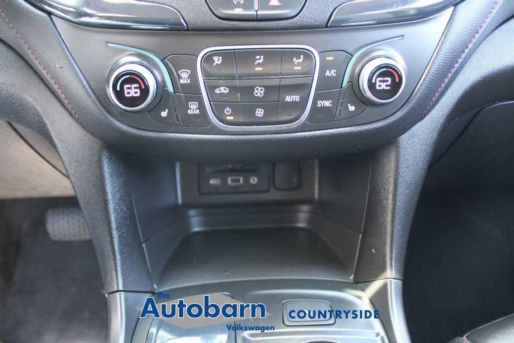 Used 2024 Chevrolet Equinox RS w/ RS Leather Package FWD image 17